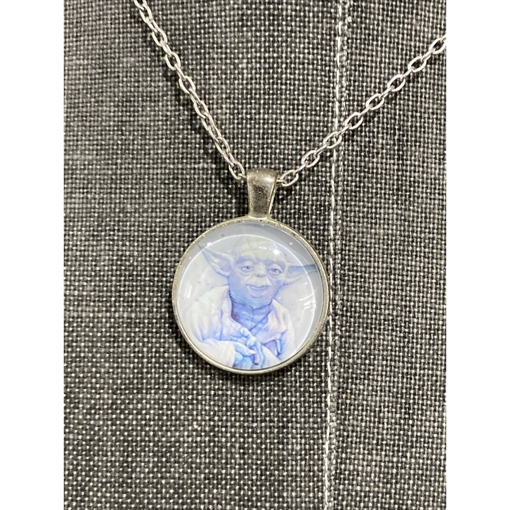Star Wars Yoda Round 1” Pendant On 18” Chain